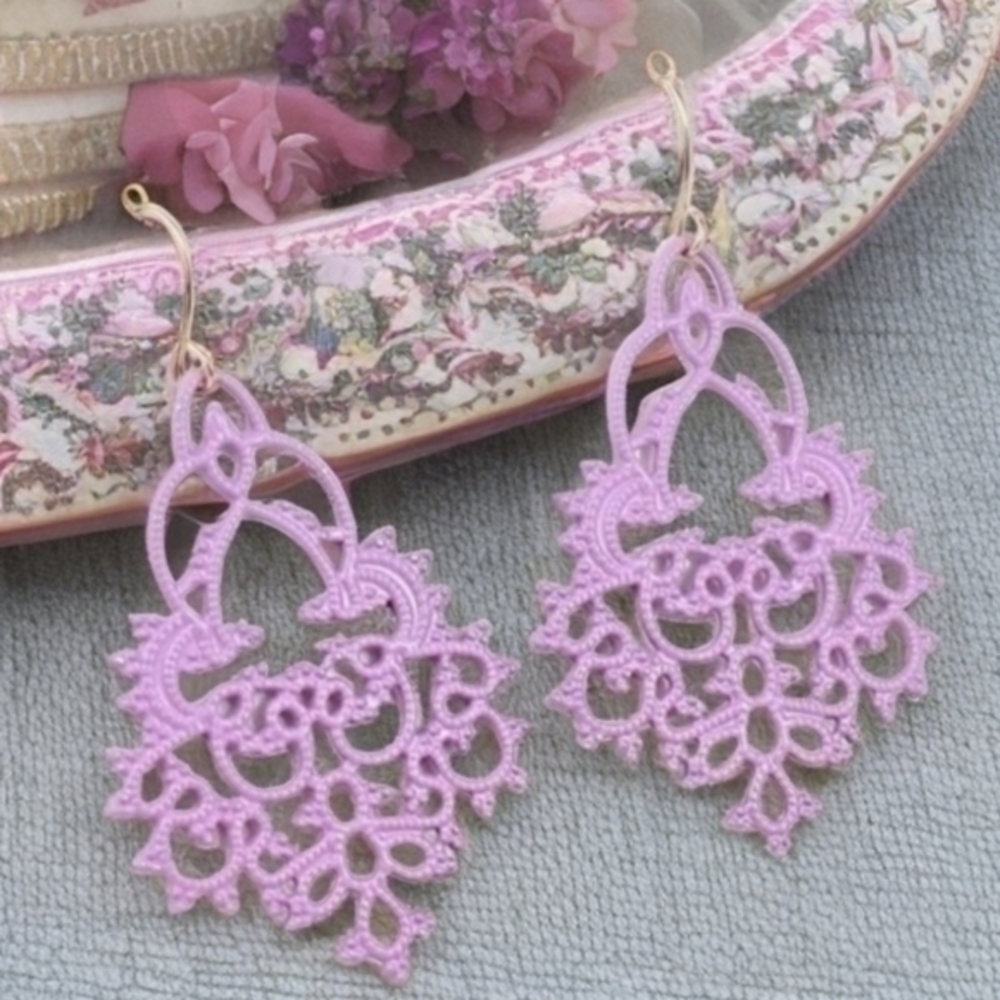 MODCLOTH LAVENDER HAZE MOROCCAN EARRINGS